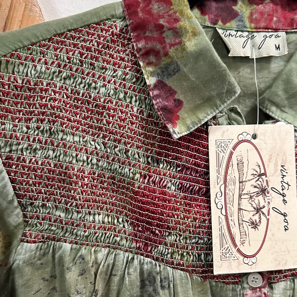 Vintage Green Floral Blouse - Picture 3 of 4